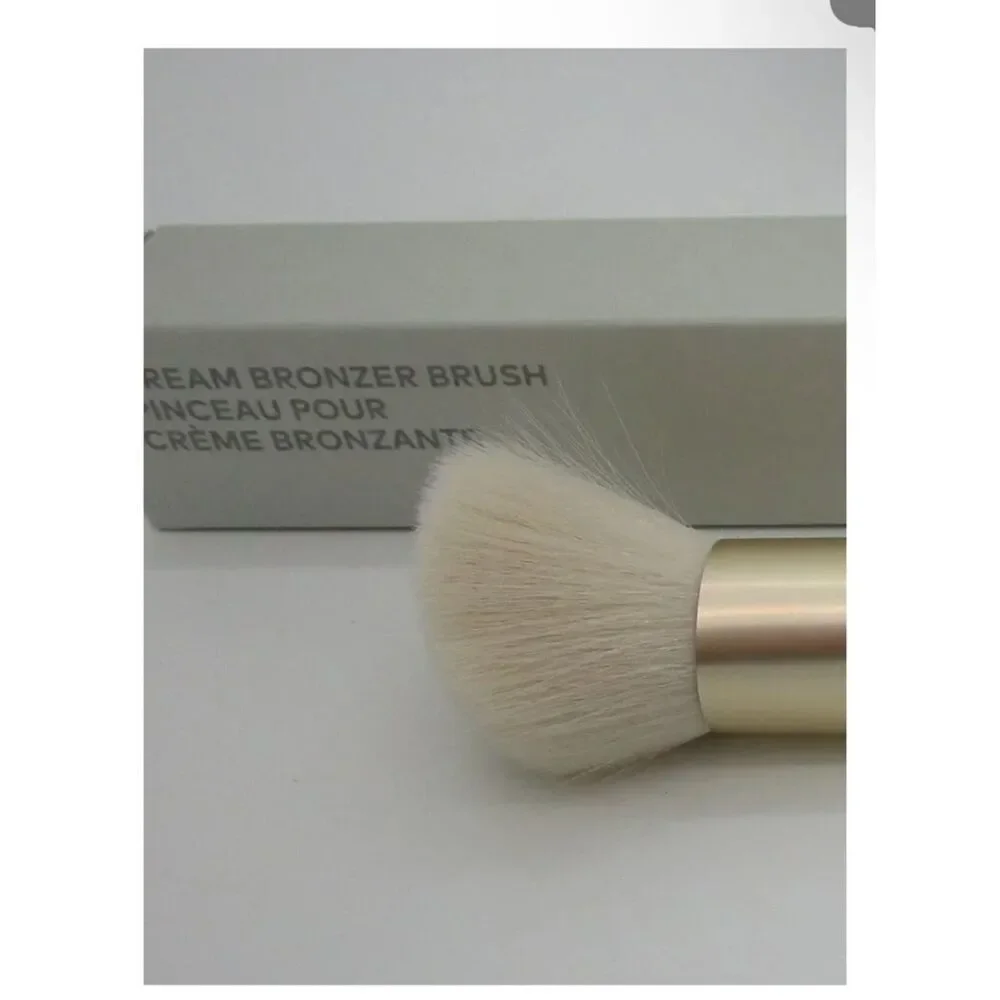 BEAUTYCOUNTER Cream Bronzer Brush